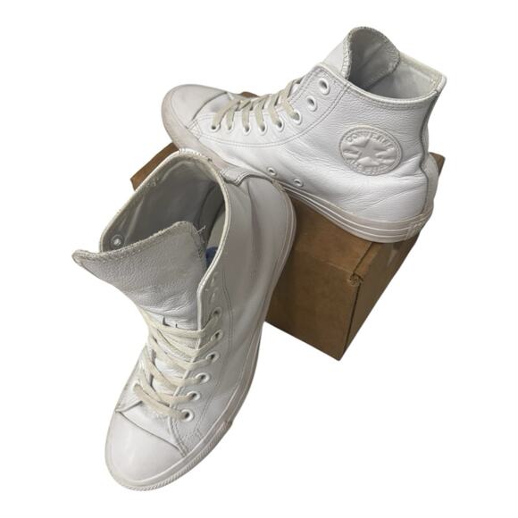 Converse All Star Chuck Taylor Men 7 Women 9 White Leather Hightop Shoe main image 5